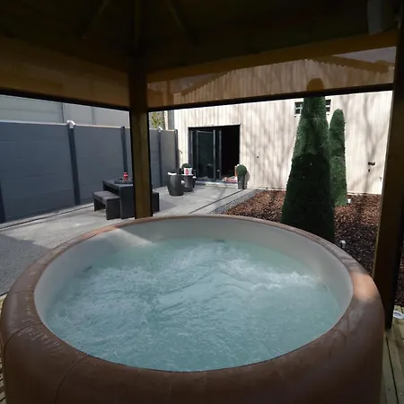In With Sauna